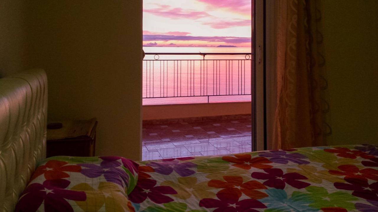 Sina Apartments Sarandë Eksteriør billede